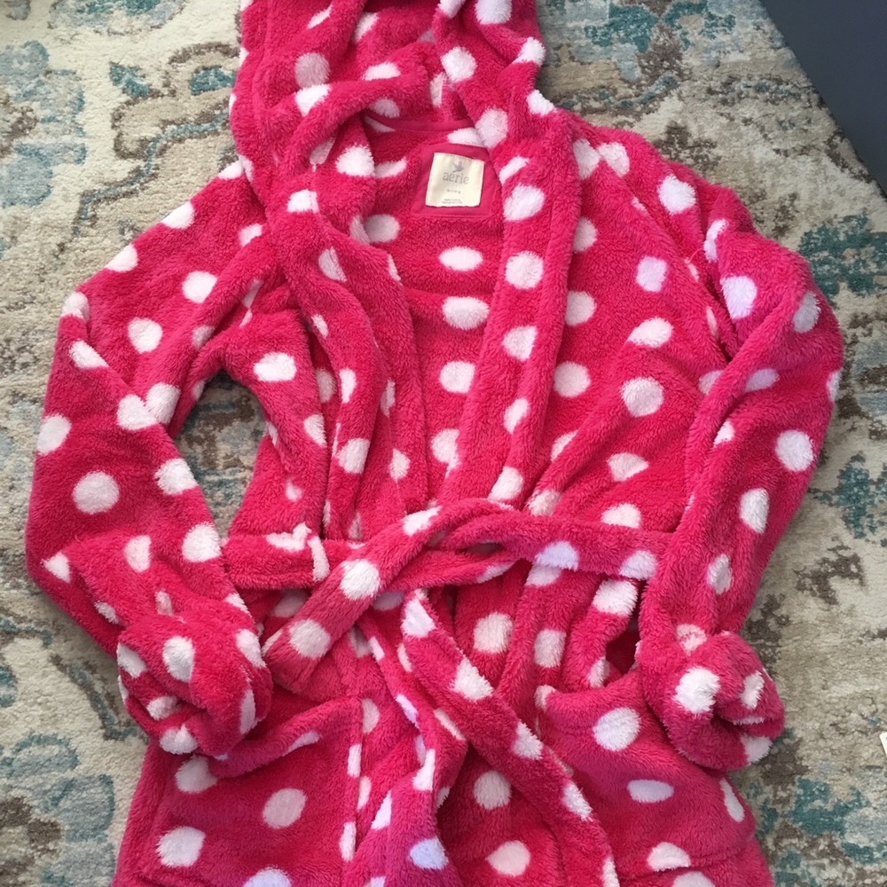 Aerie Robe